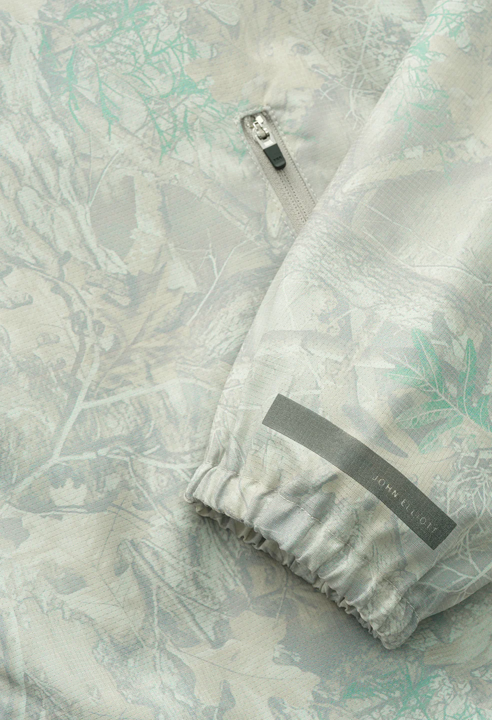 Inverness Anorak / Spray Green x Antique White - Image 2