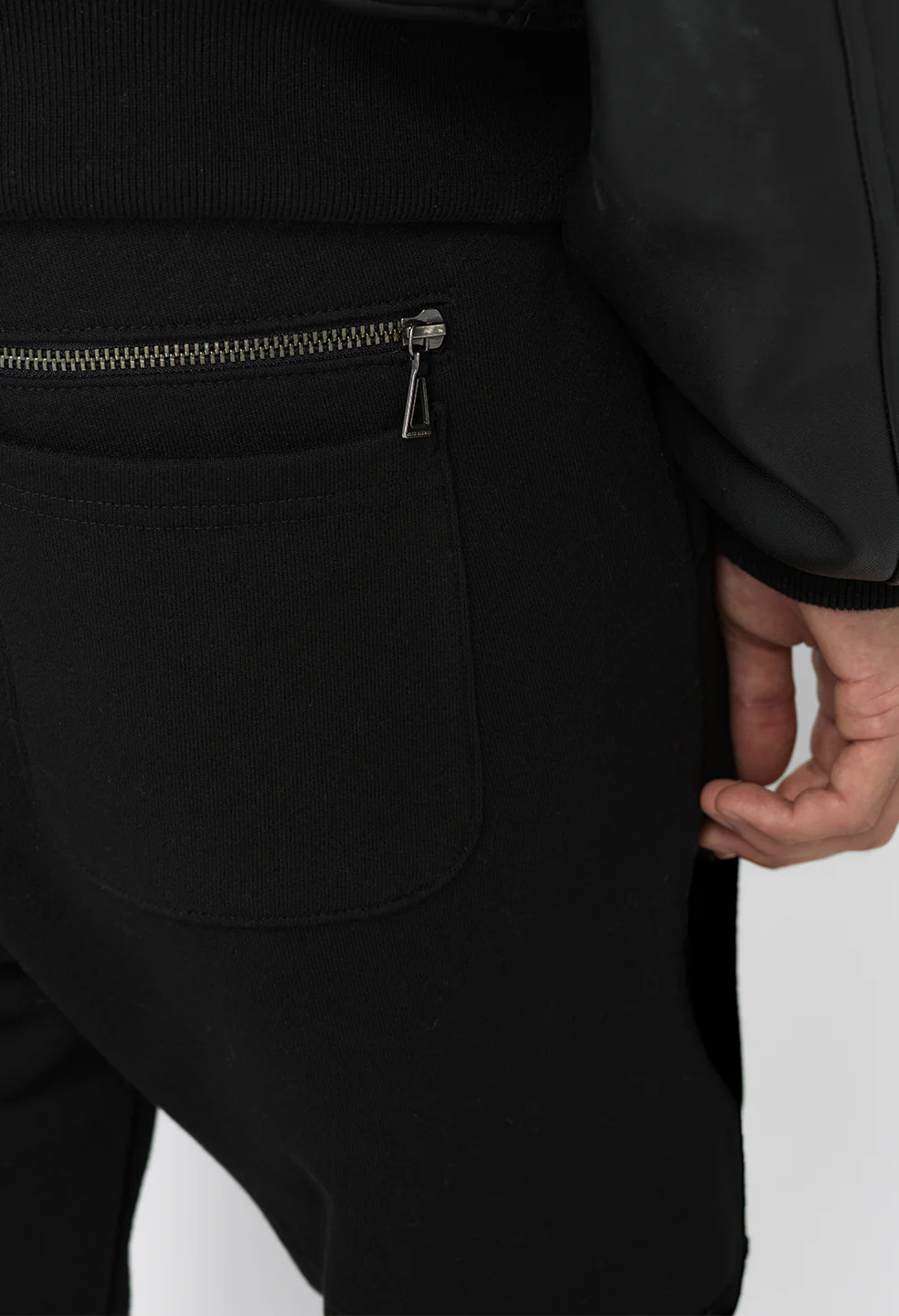 Studio Fleece Escobar Sweatpants 2.0 / Black - Image 6